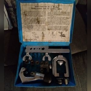 Blue-Point TOOLS TF-528-D Double-Flaring Tool Kit for Thin-Wall Tubing W/Extras